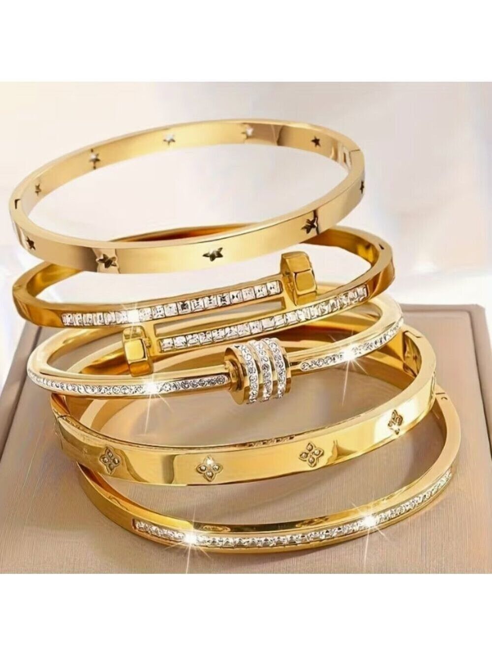 5pcs Set Elegant & Fashionable18k Gold Plated Stainless Steel Bracelet